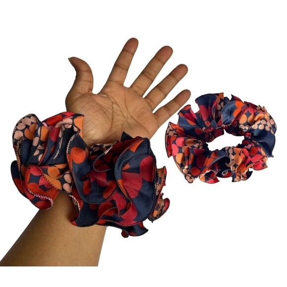 New Women Red Scrunchie Ruffled design Multicolor Polkadots - Picture 1 of 14